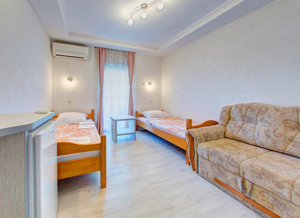 Hotel Pansion Glory Međugorje Exterior foto